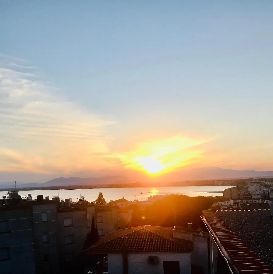 Bel Appartement Vue Mer Roses Apartment